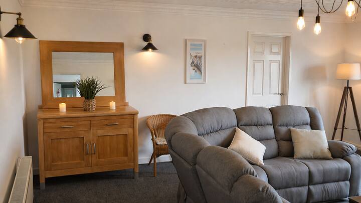 Spacious 4br Home, Sleeps 8, Nr Pembrey Coast - Kidwelly
