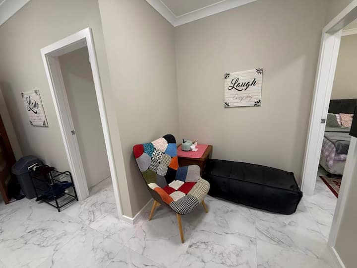 Peaceful Granny Flat In Box Hill Nsw - Windsor