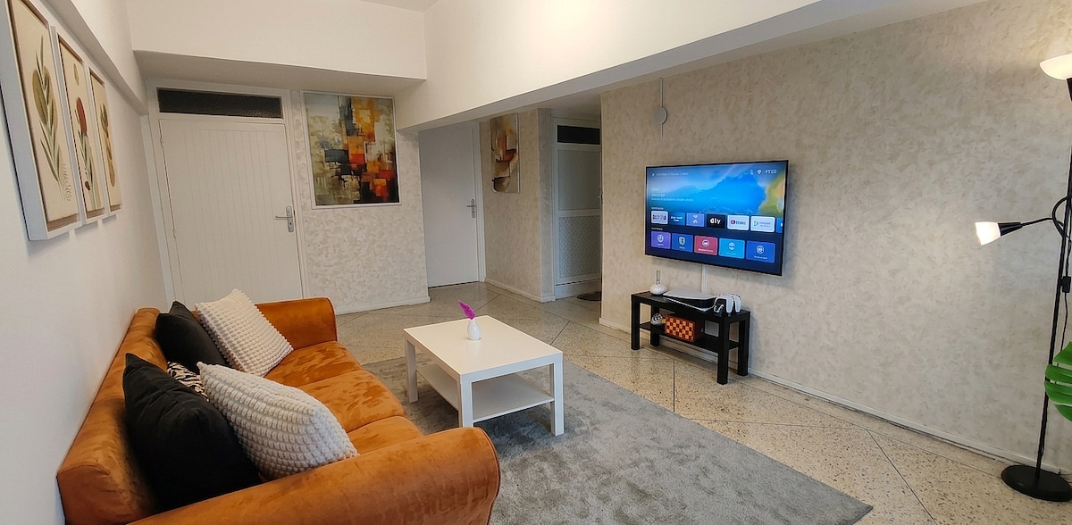Apartment in Casablanca  New  1 bedroom  1 bed  0 shared bathrooms - image 2