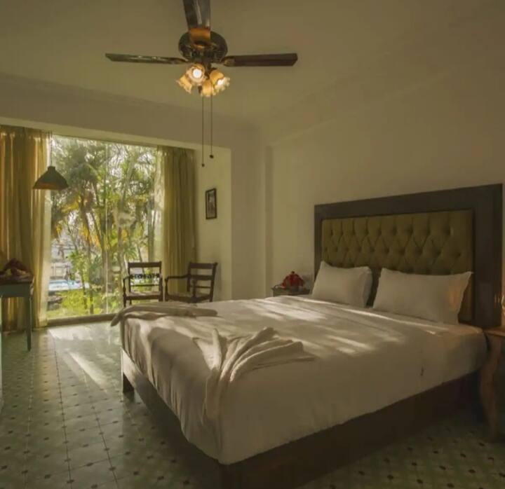 Bedroom 1 image 1