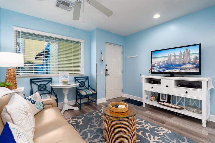 Harbour House #209 - "Sandcastle Harbour" - Fort Myers Beach, FL
