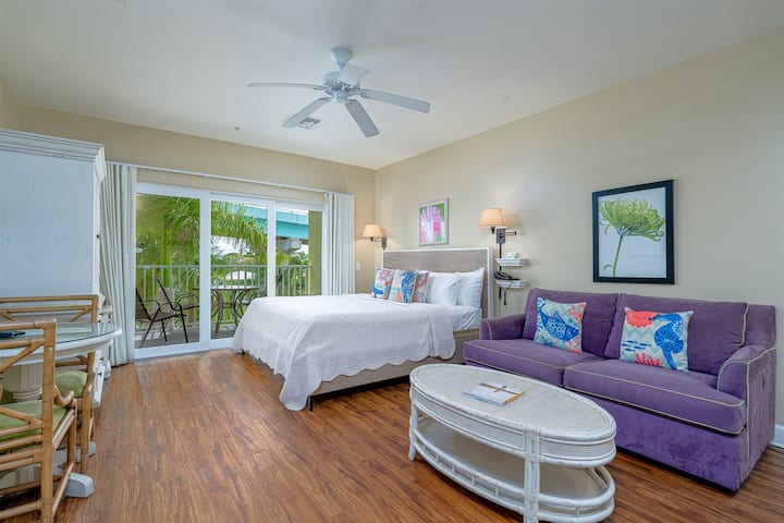 Harbour House #314 "Isle Be Back" - Fort Myers Beach, FL