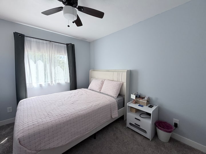 Home Away From Home – Cozy Room For Rent - Flagstaff, AZ
