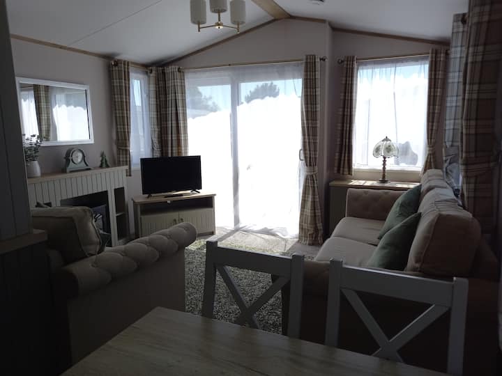 Caravan To Rent Kiln Park Tenby 27o - Tenby