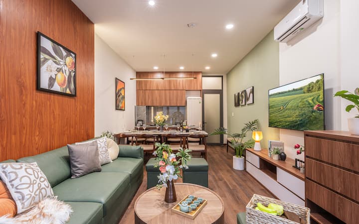 New 5brs 5wcs With 6 Large Beds In Centre*walkable - Ho Chi Minh City