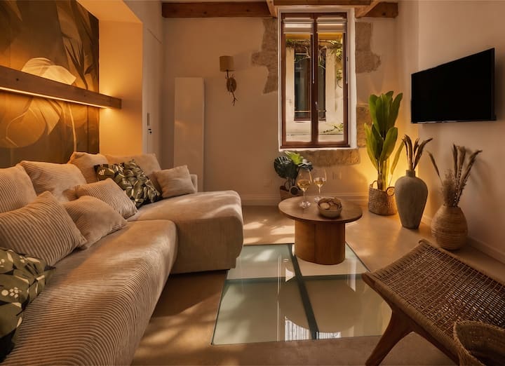 Appartement Atypique Sur 3 Niveaux En Centre-ville - Béziers