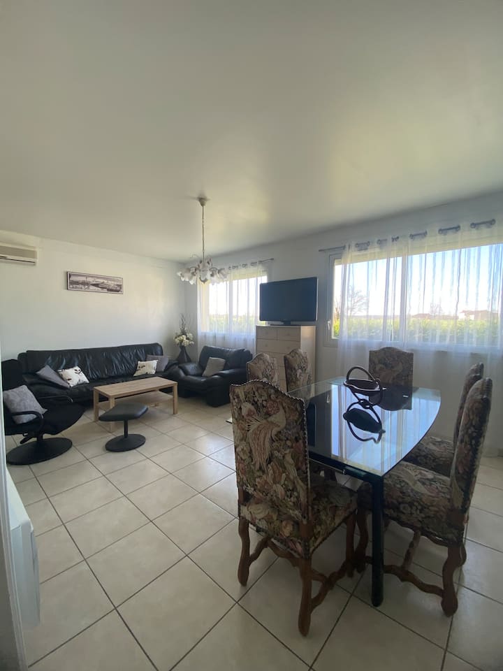 Appartement Cosy Avec Piscine Privée Et Terrasse - Dordogne