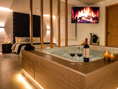 Private Jacuzzi Inside the Entire Apartment