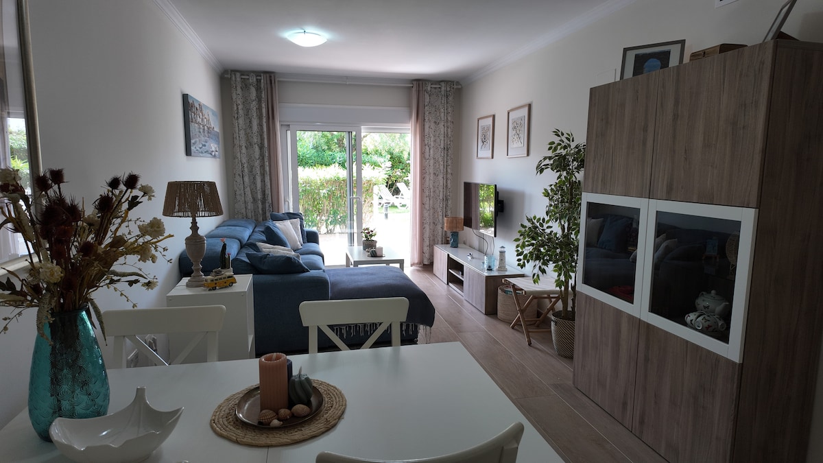 Acogedor apartamento en planta baja con jardín - Guadiaro
