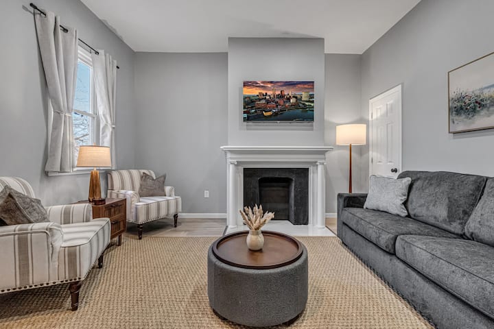 Cleveland Clinic | Recliner | Relaxing | 3 Bedroom - Cleveland, OH