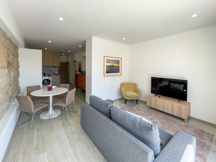 Brito Capelo Terrace T1 - 5 Guests - Matosinhos