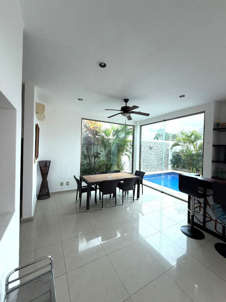 Casa De Lujo Con Alberca Y Céntrica - Cancún