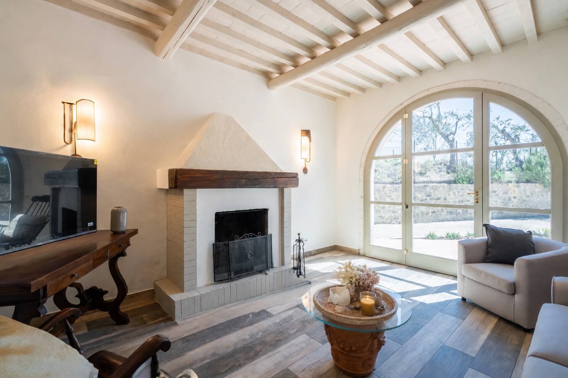Exclusive villa with pool in Chianti Classico — photo 3