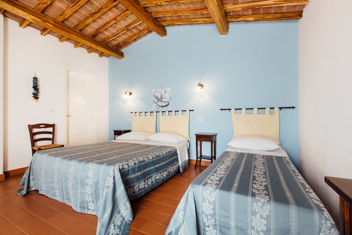 Tripleroom With Terrace & Pool View In The Maremma - Grosseto