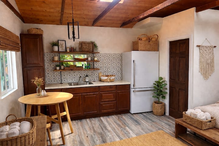 Grange Garden Coastal Cottage - Del Mar, CA
