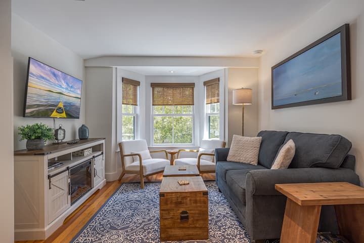 2 Br Next To Beach & Park Entrance! [The Notebook] - Bar Harbor, ME