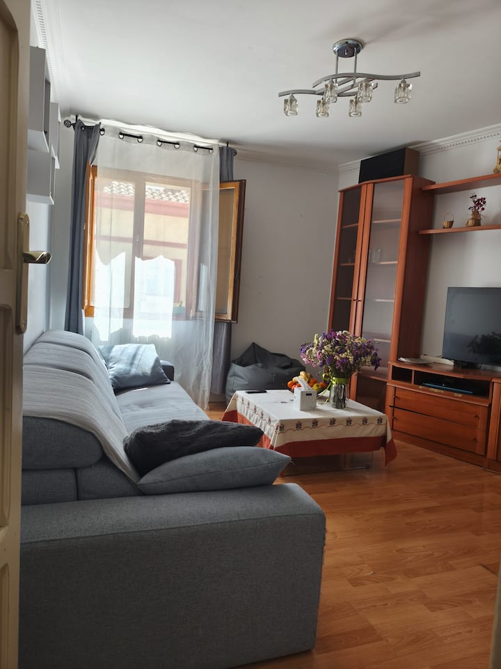 Single Room En Burgos - Burgos, España