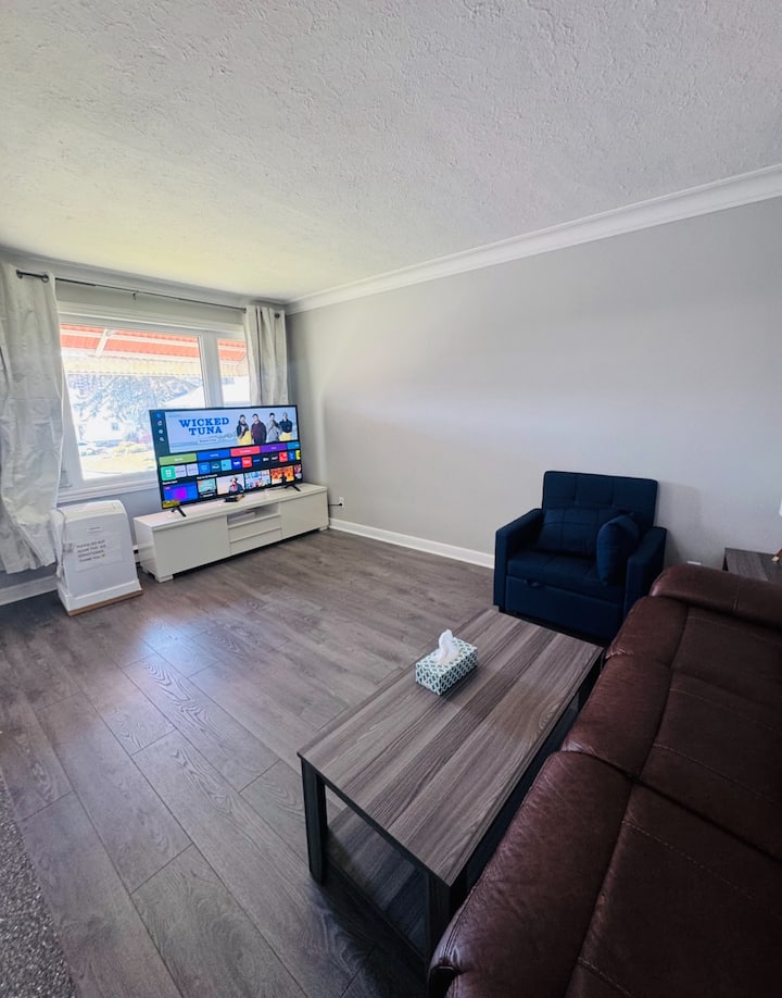 Spacious 2-bedroom Apartment - 오타와