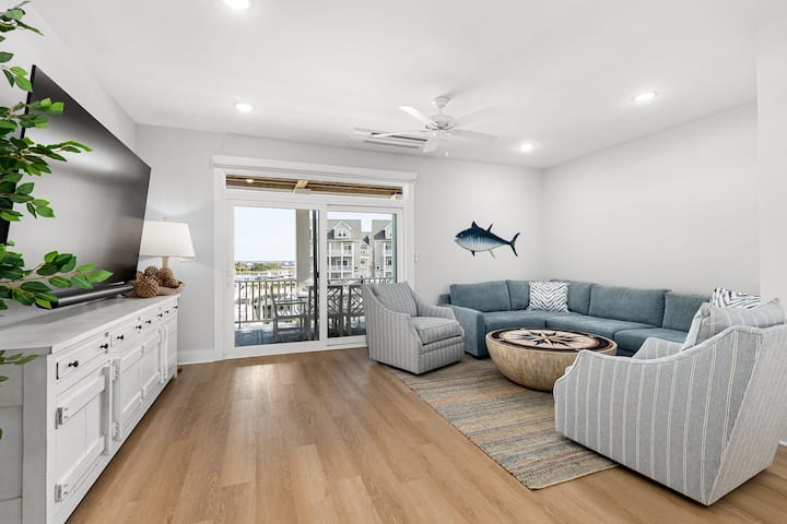 The Harbour Club|pool·beach Access·harbor Views - Morehead City, NC