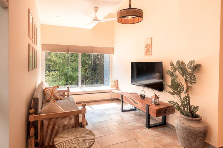 Living room 2 image 4