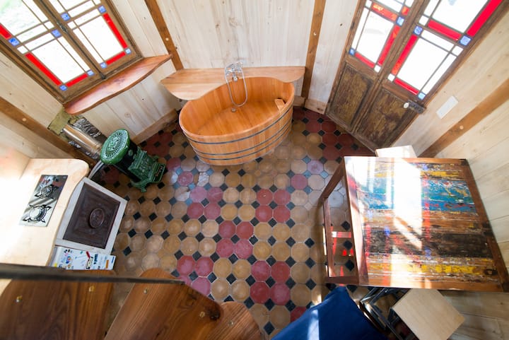 Magnifique Kiosque Dans La Nature - Semur-en-Auxois