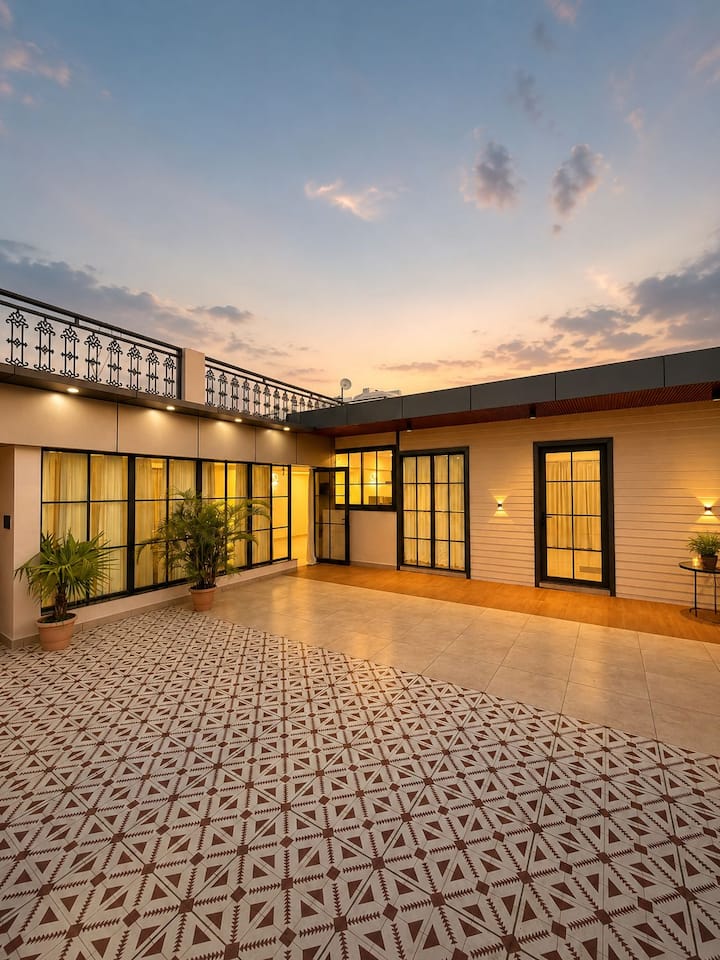 Sundowner Stays- A Rooftop Retreat - Dehradun