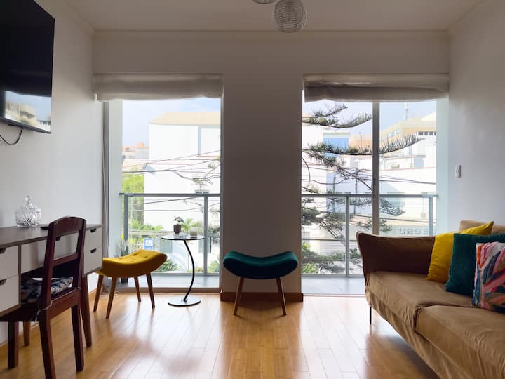 Acogedor Y Amplio 3br: Tu Hogar En Miraflores - Peru