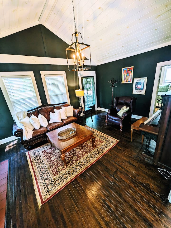"The Rock House" Few Min Walk To Downtown Florence - Muscle Shoals, AL