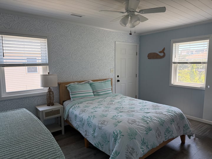 Charming Pet-friendly Newly Renovated Beach Box! - Nags Head, NC