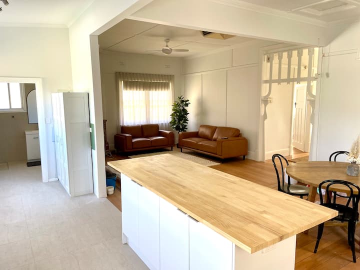 Ella-mia - A Beautiful 2 Bedroom House - Broken Hill