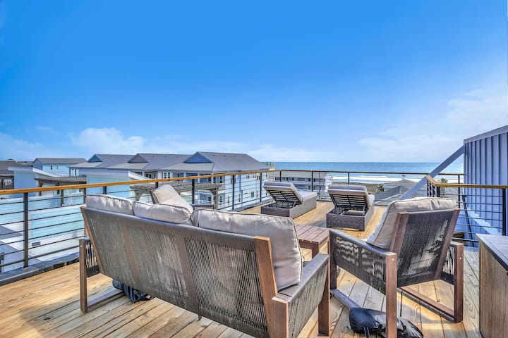 Seaview Rooftop-steps To Beach W/parking/elevator! - Kure Beach, NC