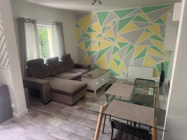 Appartement Cosy Avec Extérieur - Viviers