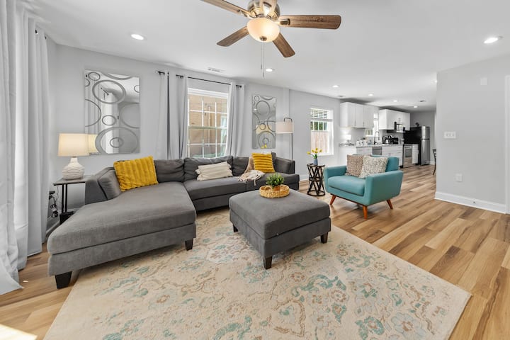 Hot Tub Oasis | 5 Min To Uptown & Noda - Charlotte, NC