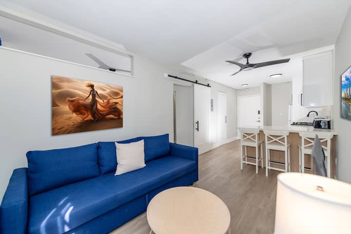 One Bedroom Washingthon Central Parking - Miami Beach, FL