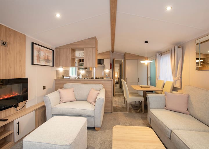 Gold Premium, Parking, Decking & Sea View - Newquay