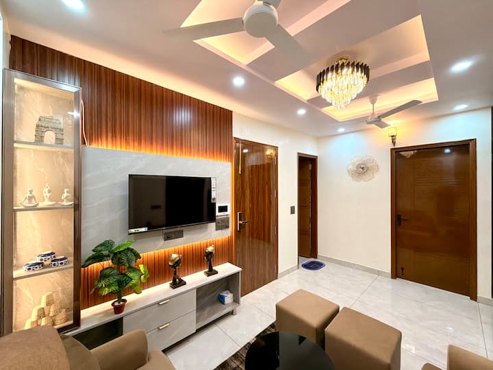 Your Bnb - A Cozy 3 Bhk Unit (Dwarka/yashobhoomi) - Bahadurgarh