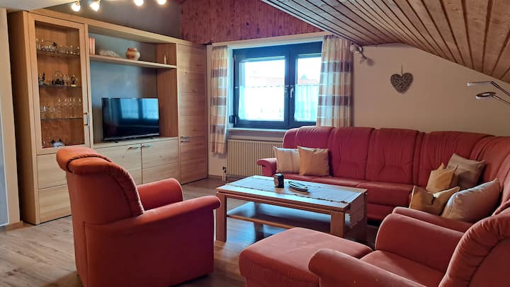 Schöne, Ländlich Gelegene Ferienwohnung - 70 Qm - Lichtenfels, Alemania