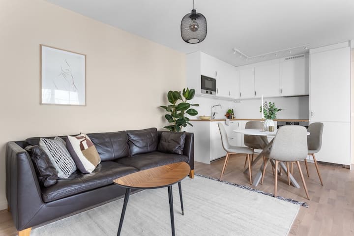 Stylish Apartment – Near Lake & Nature - Tyresö