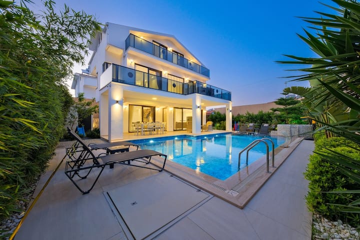 ÖLüdeniz De 10 Kişilik Villa(gümüş) - Ölüdeniz
