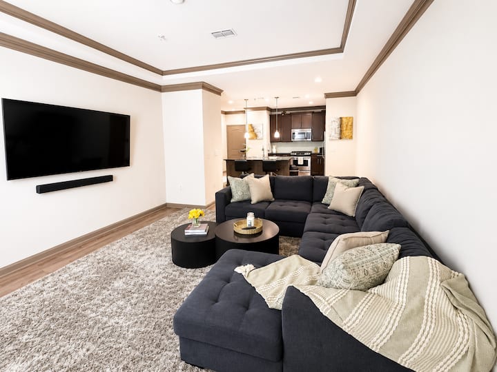Cozy Stay With Gym & Pool Access. Relax Here! - Sandy Springs, GA