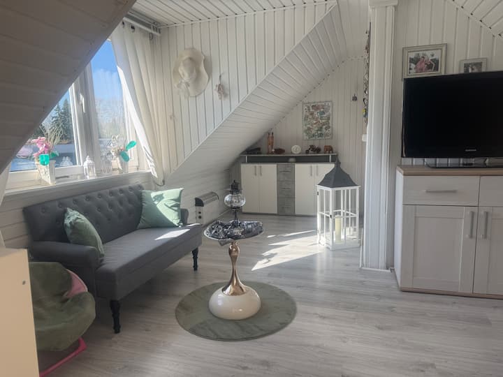 Schöne Einliegerwohnung Mit Garten - Hennigsdorf