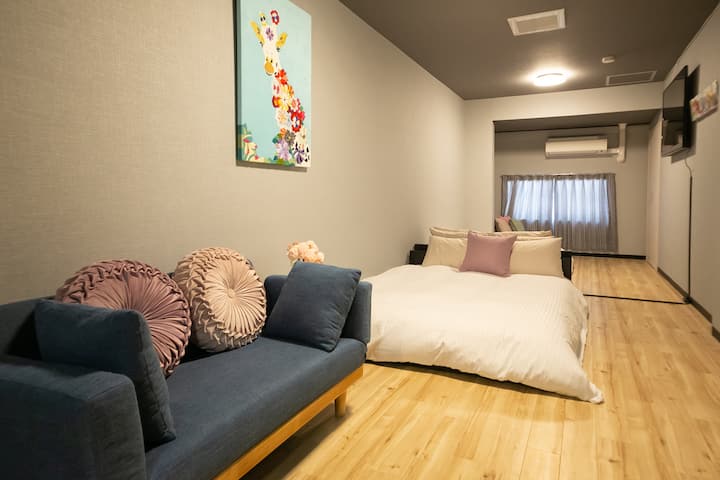大阪・谷町六丁目　都会のど真ん中にある閑静な下町情緒あふれる街　心斎橋、難波、梅田、大阪城観光に絶好 - Japan