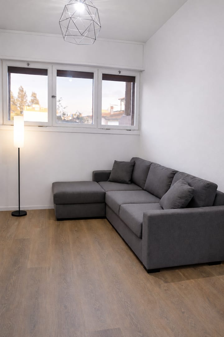 Elegante Appartamento Con 3 Bagni In Città - Oristano