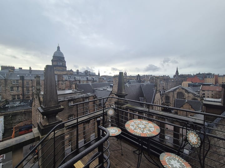 Panoramic View, Top Lvl Apartment With Big Balcony - Edimburgo