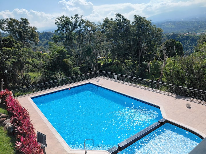 Peaceful Mountain Home Near Bogotá - Fusagasugá