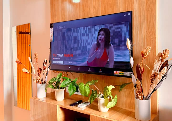 Velvet Stay - Private Studio With Balcony - Uttar Pradesh