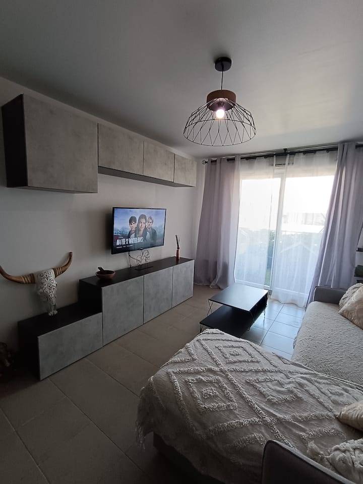 Appartement Avec Grande Terrasse, Piscine Commune - Roquebrune-sur-Argens
