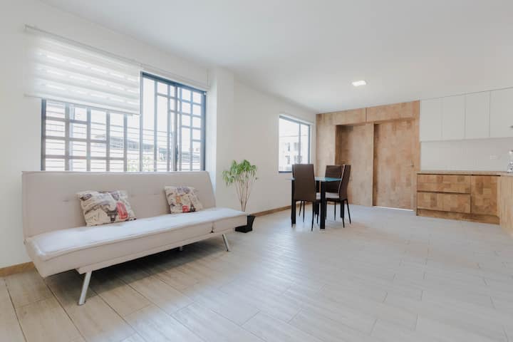 Duplex Moderno, Elegante Y Súperluminoso - エクアドル クエンカ