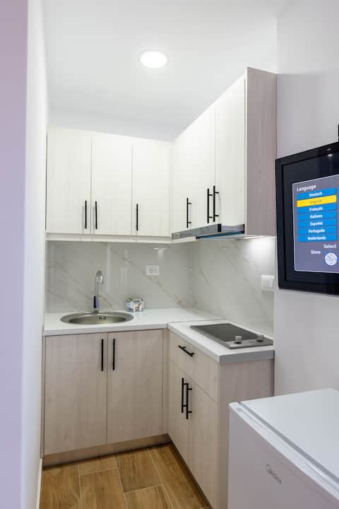 Popular Airbnb listing: Studio 5 in Ksamil