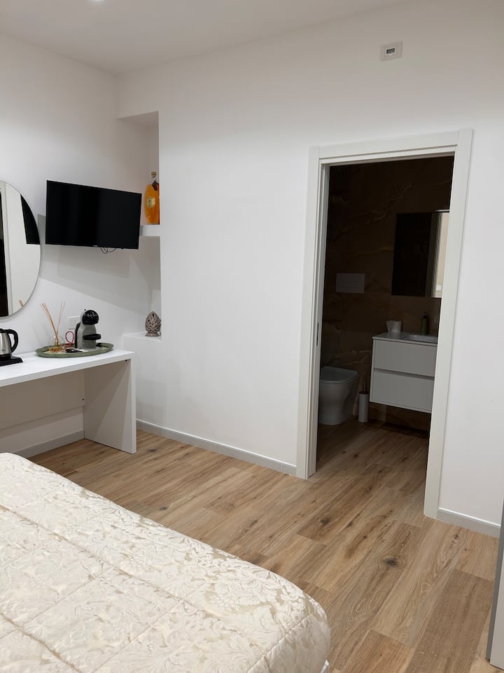 Camera Luxury Con Bagno Cromoterapia, Barletta - Barletta